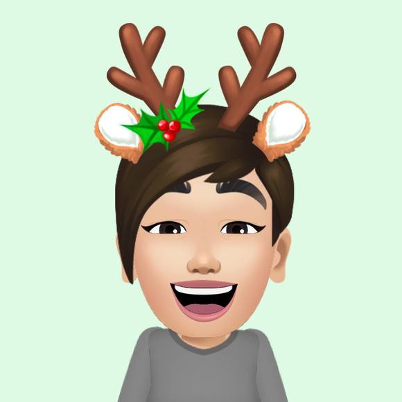 Poshmark profile picture for @myfamily